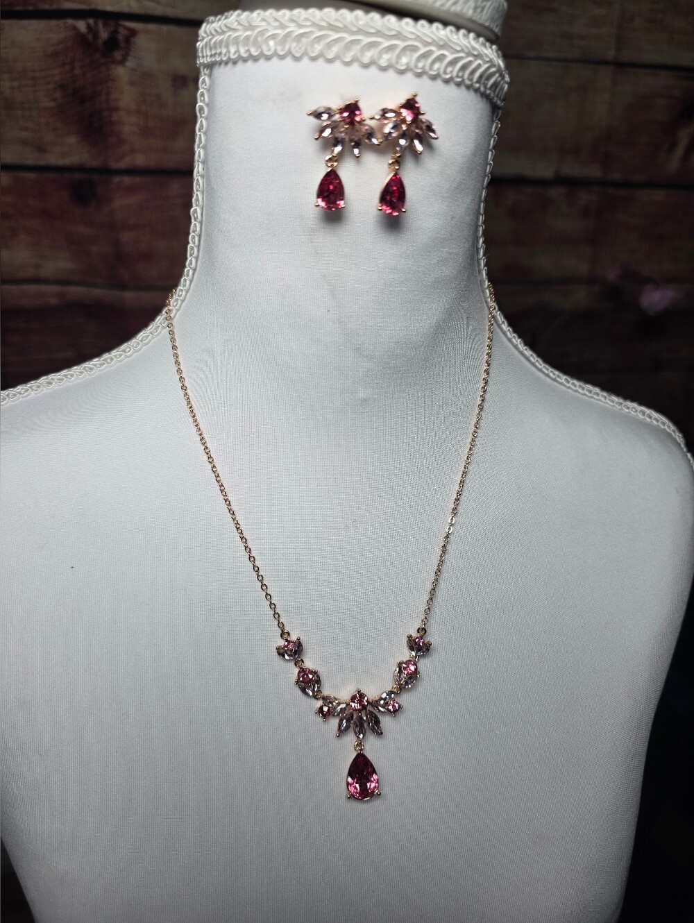 Avon Pink Crystal Flower Necklace and Earrings Set